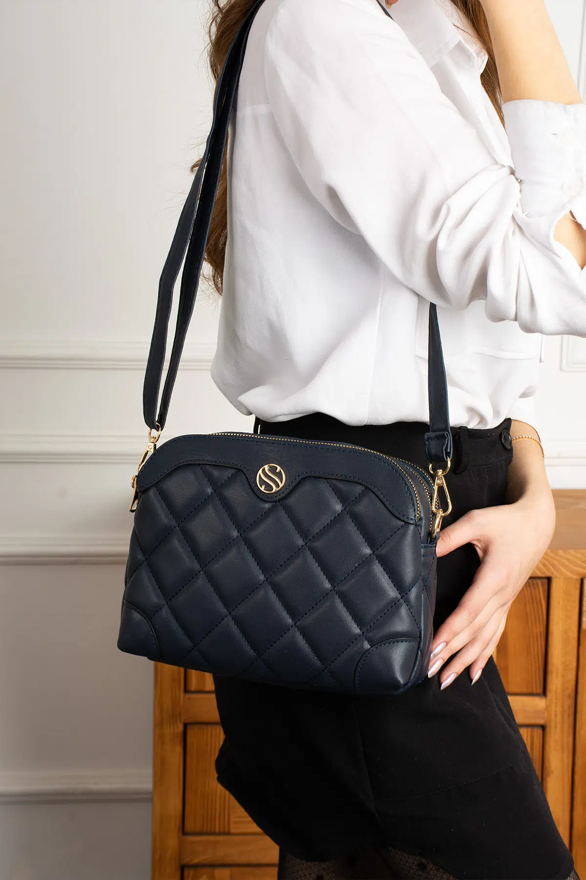 Kadın Ayarlanabilir Çapraz Askılı 4 Bölmeli Lacivert Omuz ve Çapraz Çanta