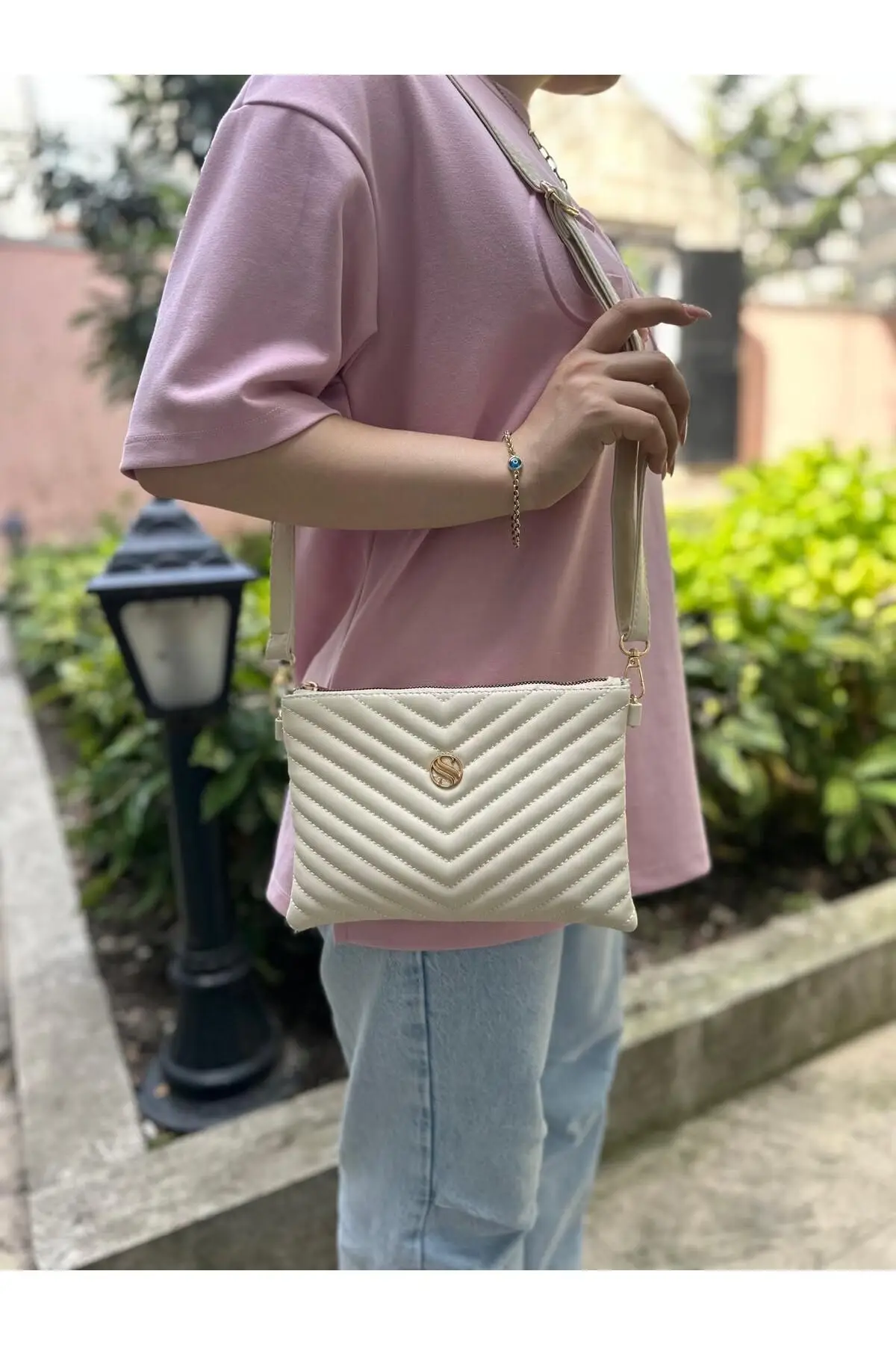 Kadın Suni Deri Krem Renkli Ayarlanabilir Çapraz Ve El Askılı Portföy, Clutch Çanta