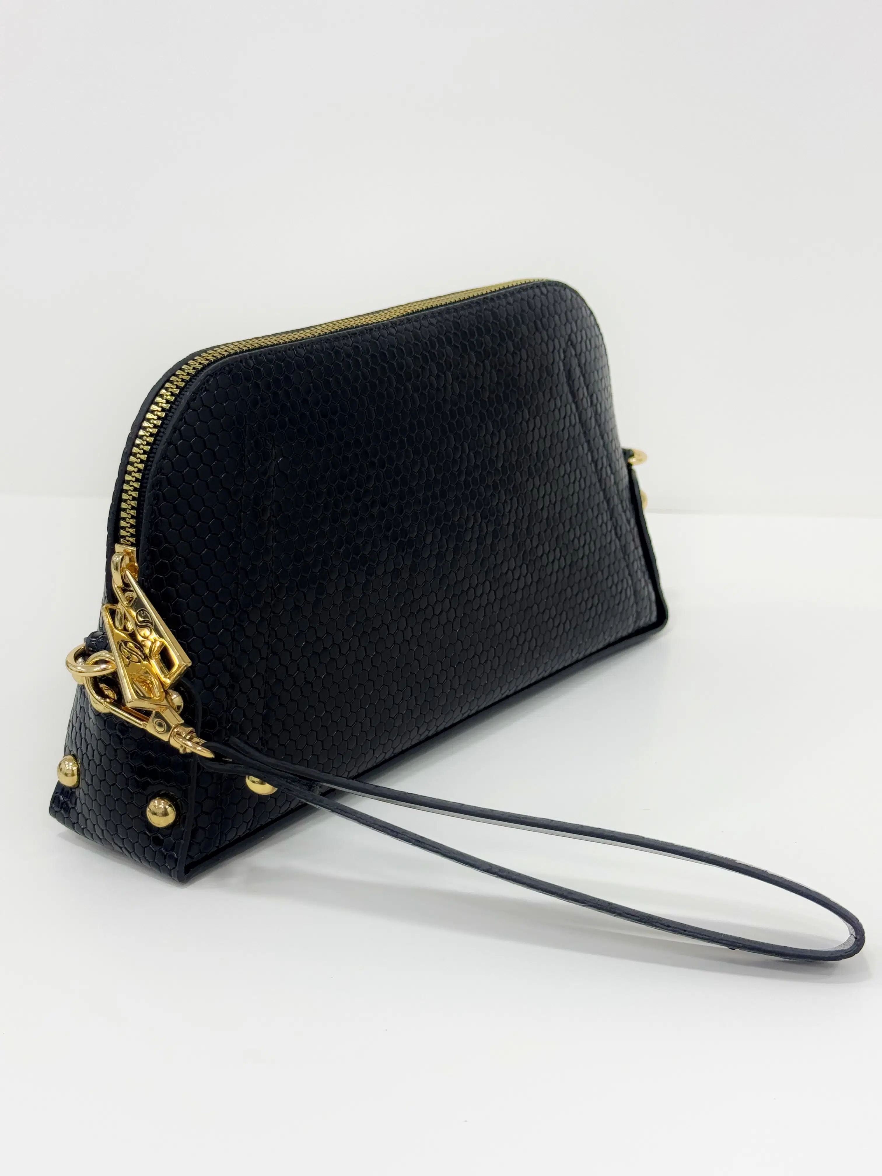 SANMORRİS ZİNCİRLİ ÇAPRAZ OMUZ ASKILI SİYAH DAMLA DESENLİ EL ÇANTASI